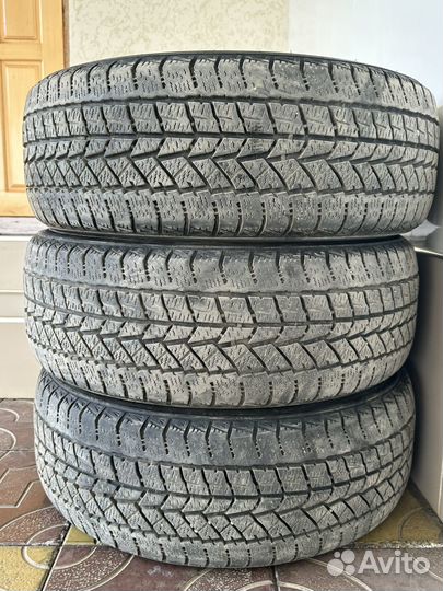 DoubleStar DW02 215/55 R17 94S