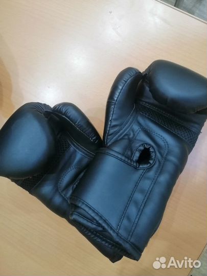 Боксерские перчатки power