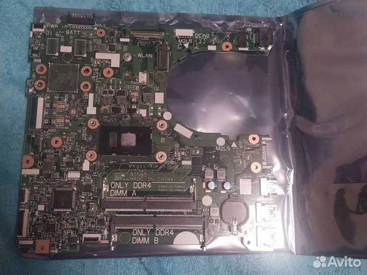 Материнская плата для ноутбука Dell (неисправная)