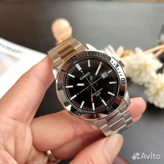 Мужские часы Casio MTP-VD01D-1E2 оригинал