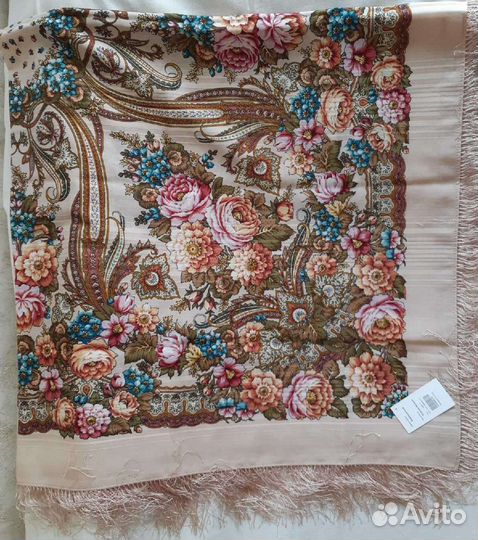 Павловопосадский платок «Именинница»