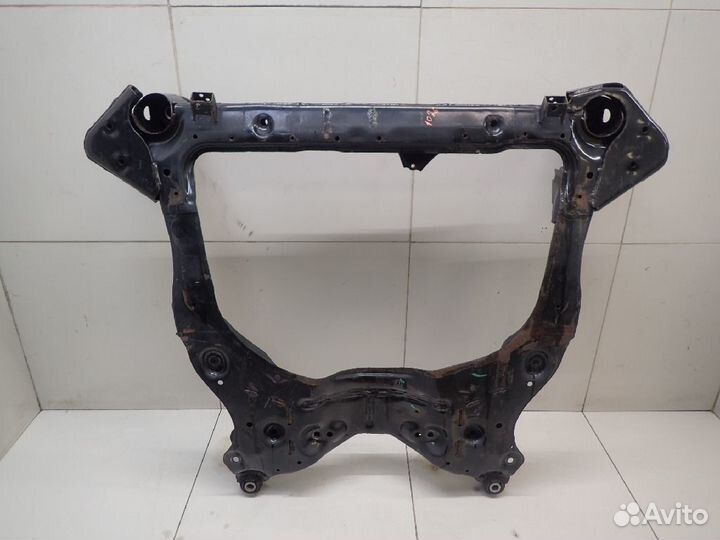 Подрамник передний Nissan Pathfinder R52