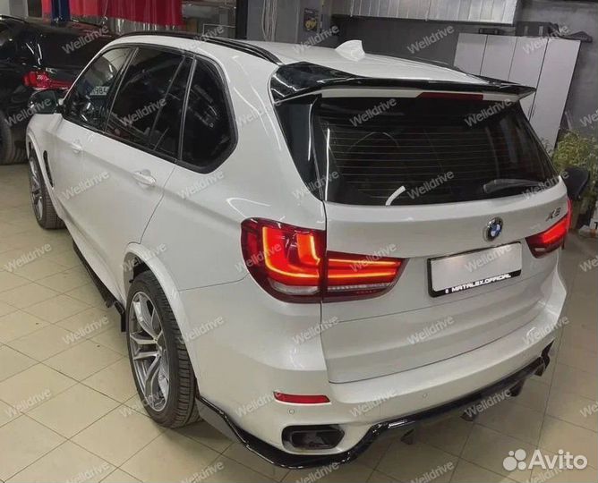 Губа задняя BMW X5 F15 в стиле G05 черная