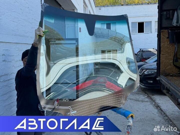 Стекло лобовое Dodge Caravan с эо