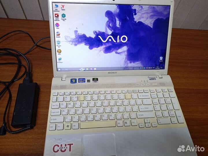 Ноутбук Sony vaio core i5