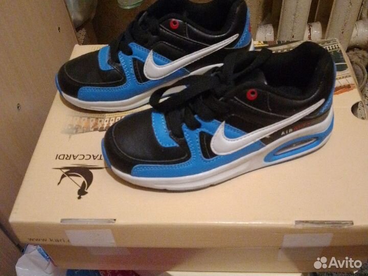 Кроссовки детские