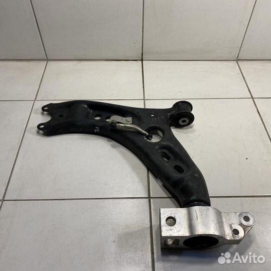 Рычаг передний левый Volkswagen Passat CC 358