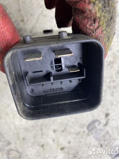 Блок управления вентилятором volkswagen polo