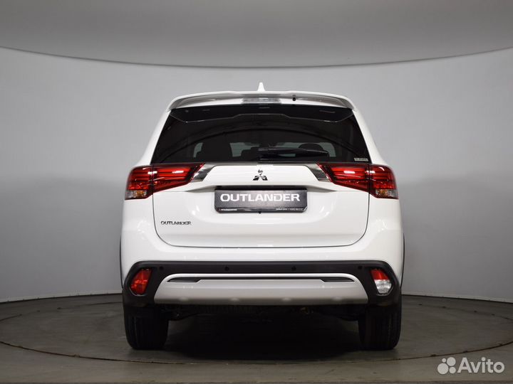 Mitsubishi Outlander 2.4 CVT, 2022