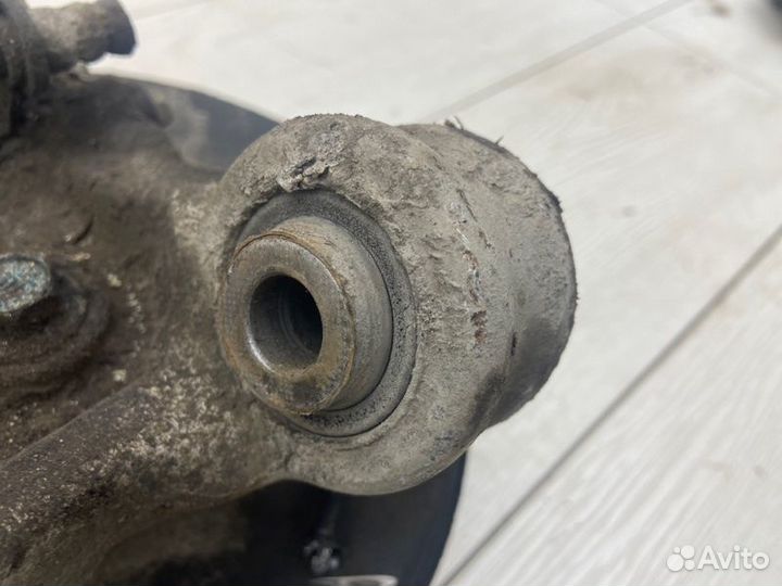 Кулак задний левый Honda Civic 8 LDA2 2007