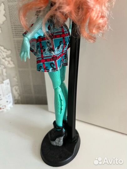 Кукла монстер хай