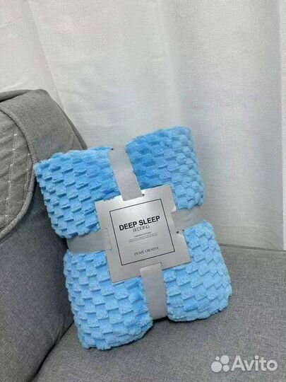 Пледы и покрывало