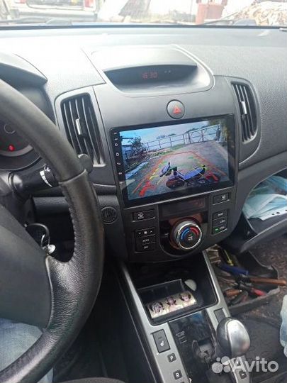 Магнитола Kia Cerato 2 Android (черная)