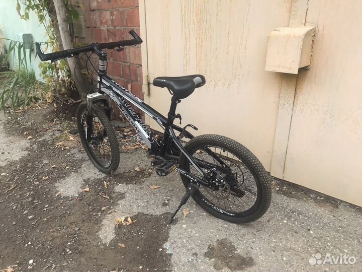 Велосипед черный Skillmax