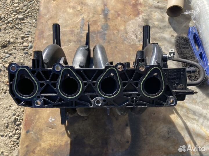 Впускной коллектор Рено Сандеро 2, Логан 2 8клап