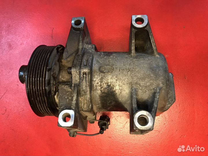 Компрессор кондиционера Nissan Navara D40 2.5