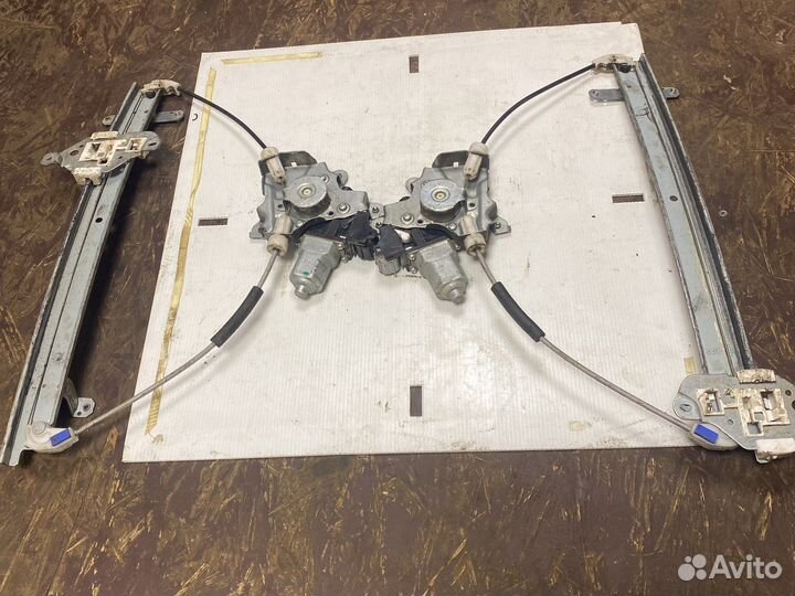 Стеклоподъемник передний Nissan almera g15