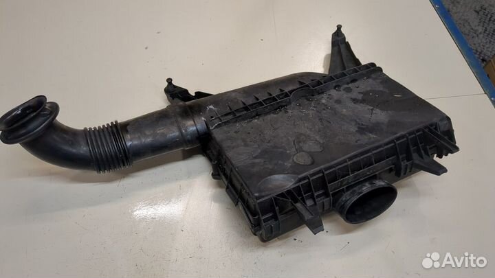 Корпус воздушного фильтра Mercedes Viano, 2005