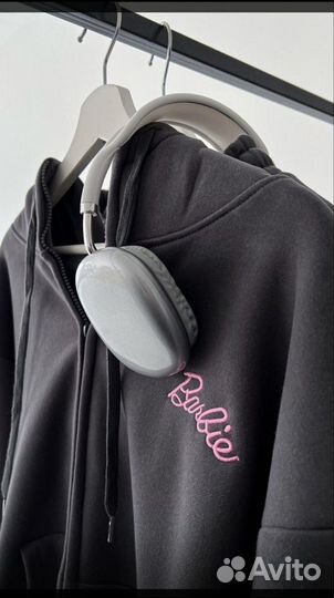 Новый спортивный костюм на велюровом подкладе