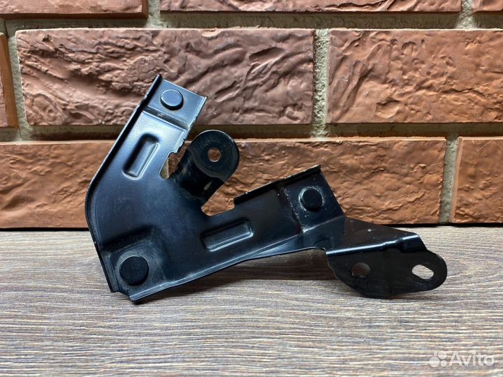 Кронштейн Subaru Forester SK (S14) 2018+