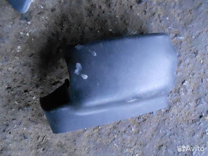 Кожух подрулевой (нижняя часть ) Hyundai Getz 2002