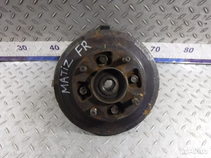 Кулак передний правый Daewoo Matiz