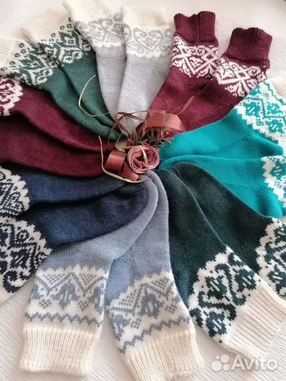 Оригинальные вязаные носки из Аркоболено