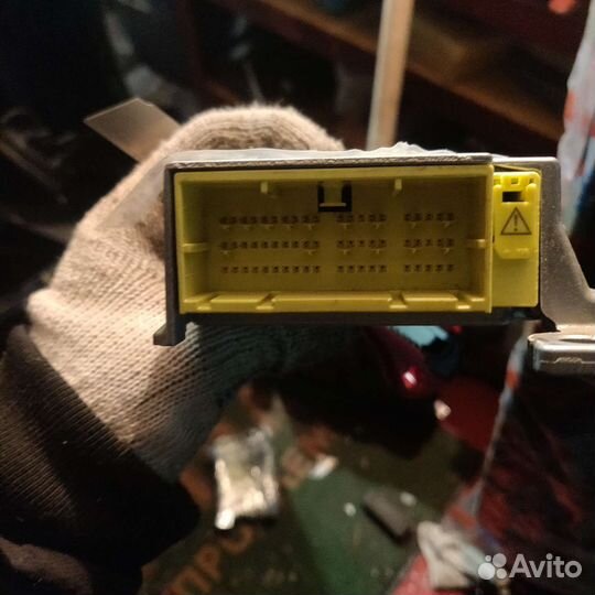 Датчик подушки безопасности Прадо 150