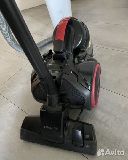 Пылeсос Sаmsung sс15K4116VR, 390W Cyсlоnе Fоrcе
