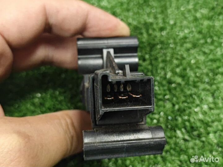 Выключатель подачи топлива Ford Focus 2 хэтчбек
