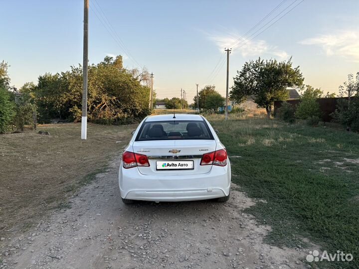 Chevrolet Cruze 1.6 МТ, 2014, 200 000 км