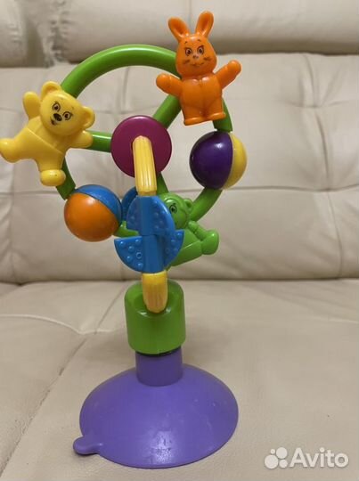 Погремушка на присоске / Развивающие игрушки