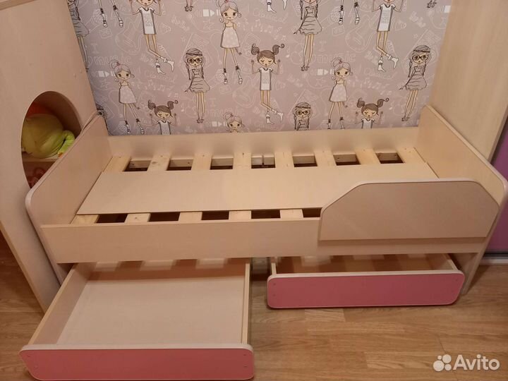 Кровать детская с матрасом