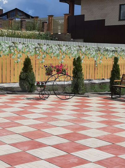 Коттедж 235 м² на участке 8 сот.