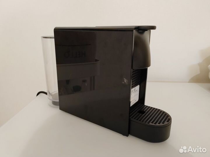 Кофемашина nespresso essenza mini