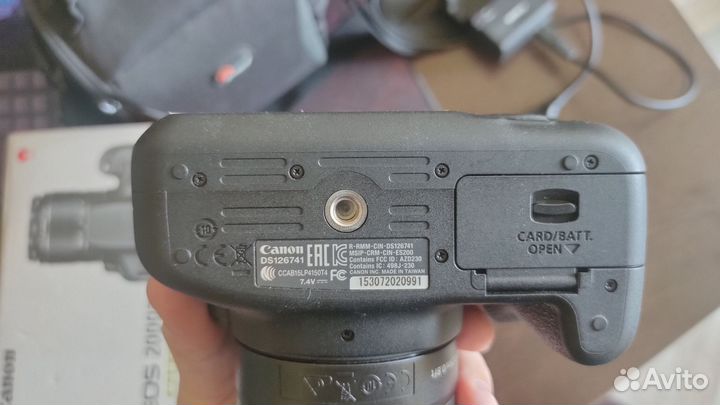 Зеркальный фотоаппарат