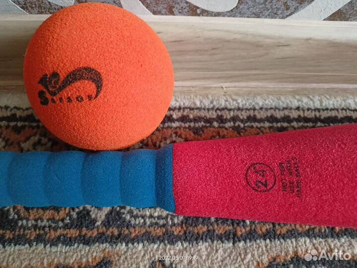 Бита с мячом