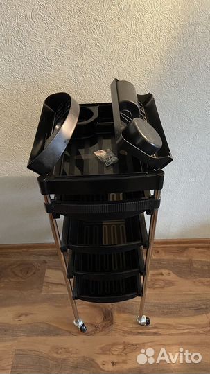 Тележка для парикмахера