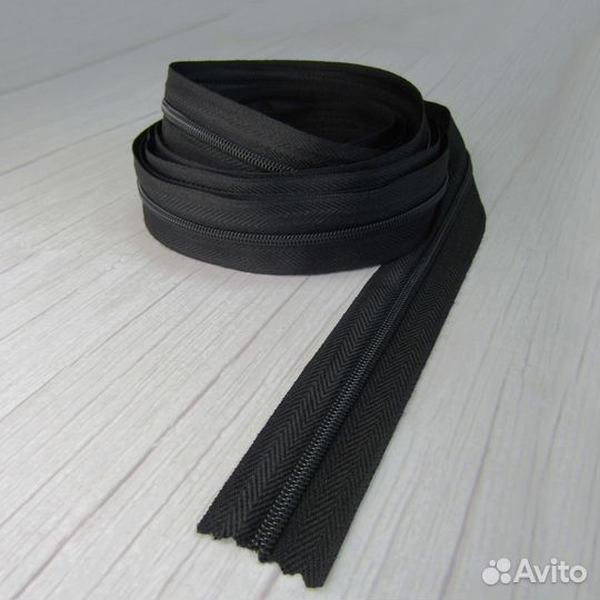 Молния рулонная спиральная тип 3 + бегунки в цвет