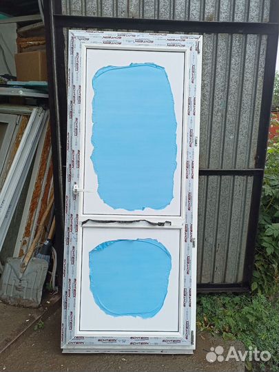 Дверь пластиковая новая в наличии