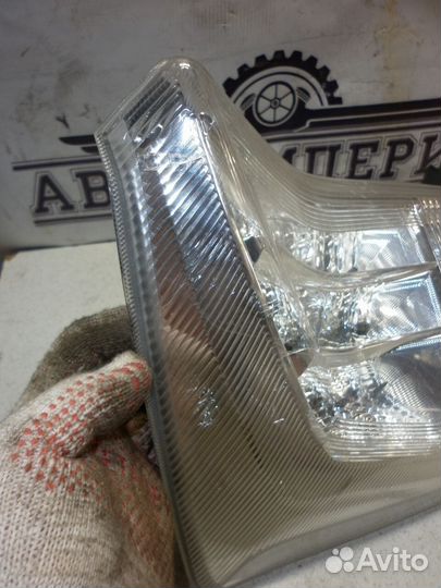 Фонарь Toyota Prius 30 2010 1.8