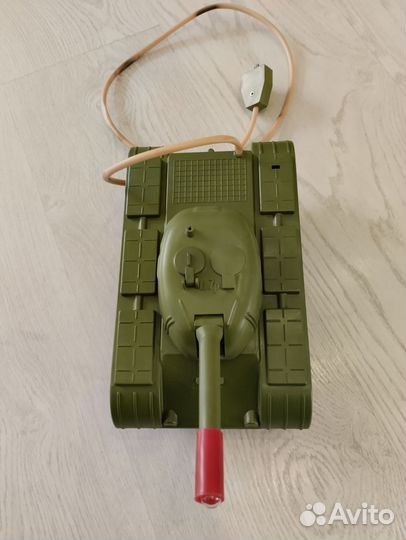 Игрушка танк СССР