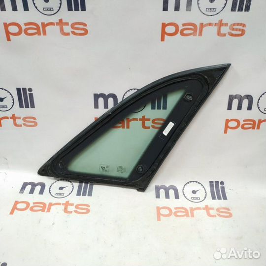 Стекло заднее форточка левое Audi Q3 8U 2014