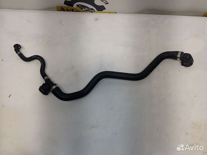 Патрубок системы охлаждения Mercedes W213