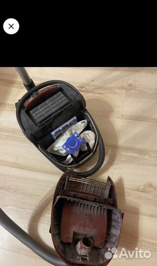 Пылесос Бош 2200вт