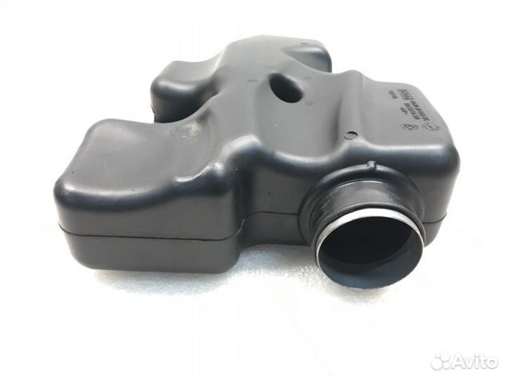 Резонатор воздушного фильтра Ford Mondeo седан 2.3