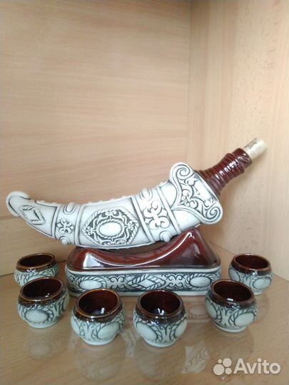 Подарочный набор штоф+стопки,стопки в чехле(нов.)