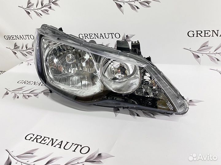 Фара правая галоген Honda Civic 8 4D дорест 06-09