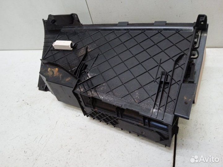 Бардачок Bmw 7-Series F01/F02/F04 4.4 2011