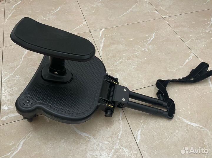 Универсальная подножка для коляски с сиденьем